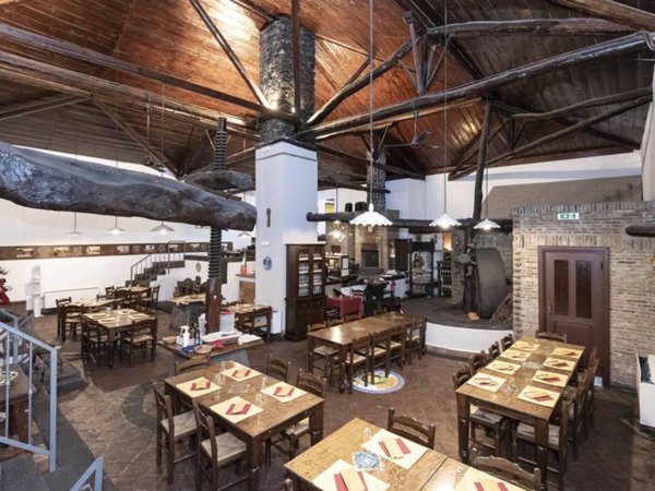 negozio in vendita a Nicolosi