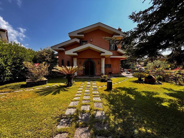 casa indipendente in vendita a Nicolosi