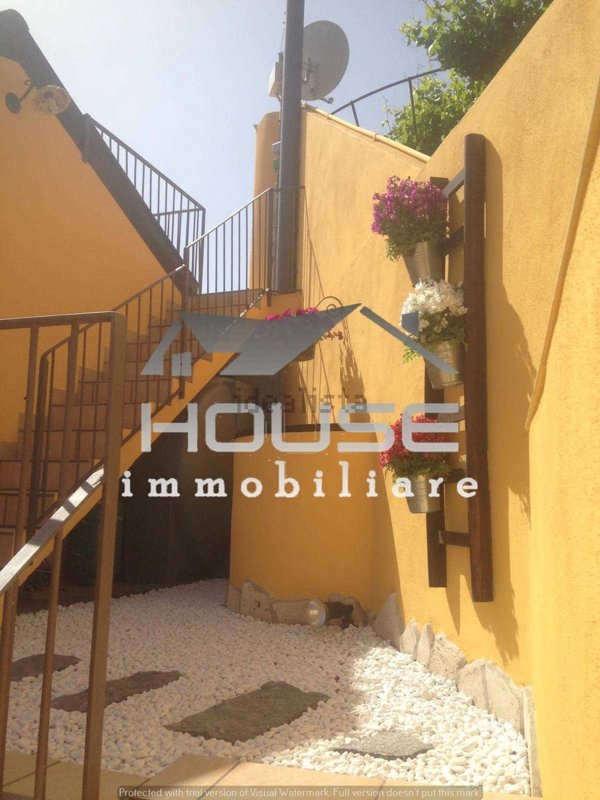 casa indipendente in vendita a Nicolosi