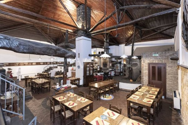 negozio in vendita a Nicolosi