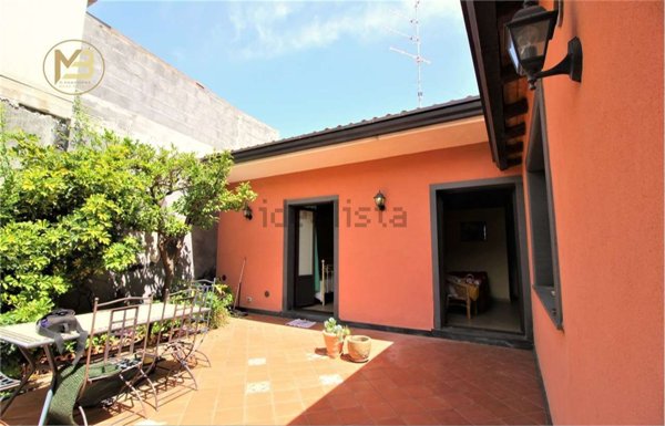 casa indipendente in vendita a Nicolosi