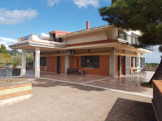 casa indipendente in vendita a Nicolosi