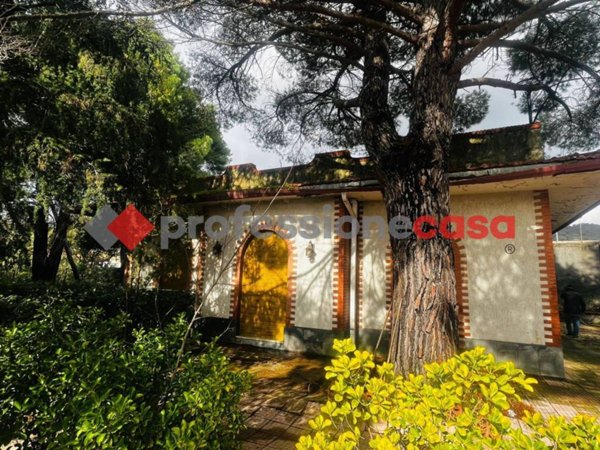 casa indipendente in vendita a Nicolosi