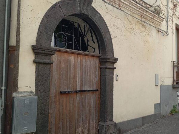 casa indipendente in vendita a Nicolosi