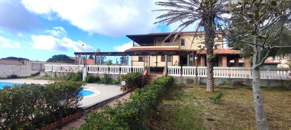 casa indipendente in vendita a Nicolosi