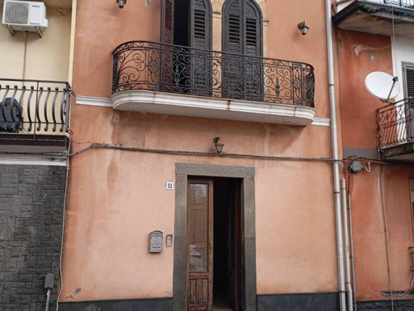 casa indipendente in vendita a Nicolosi