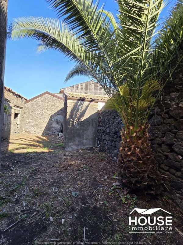 casa indipendente in vendita a Nicolosi