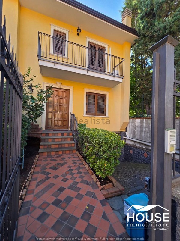casa indipendente in vendita a Nicolosi