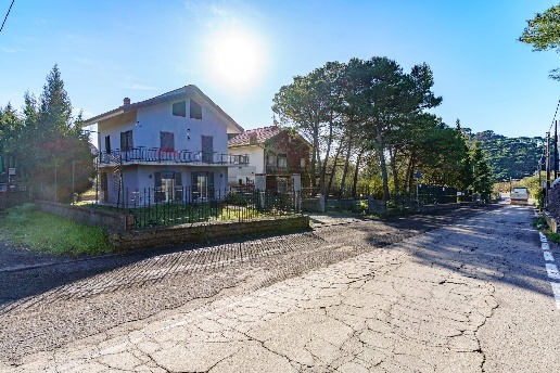 casa indipendente in vendita a Nicolosi