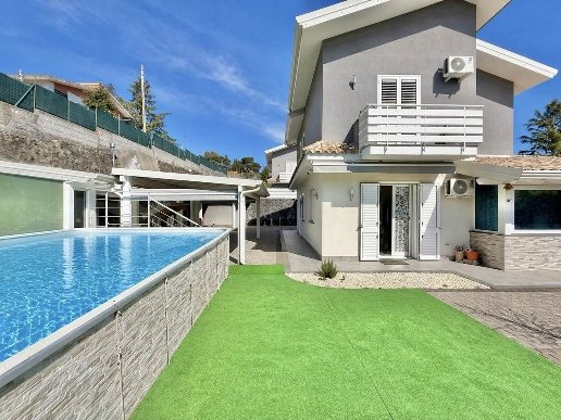 casa indipendente in vendita a Nicolosi