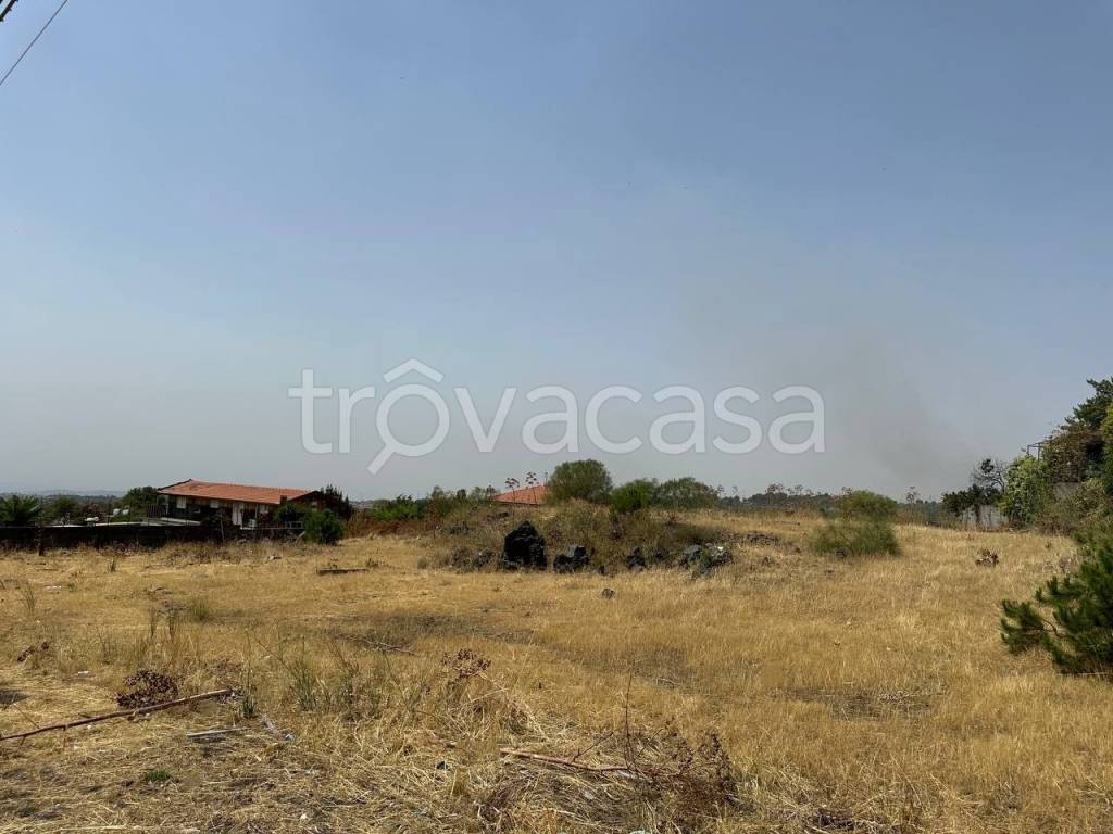 terreno in vendita a Nicolosi