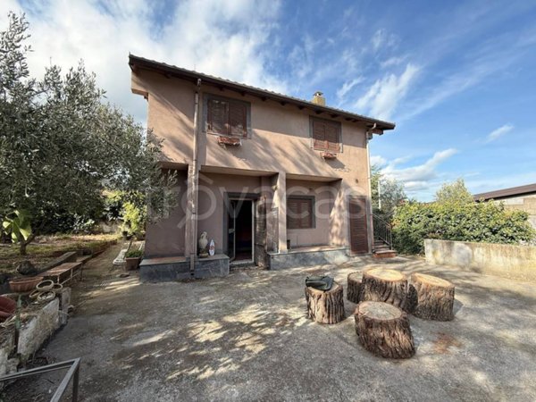 casa indipendente in vendita a Nicolosi