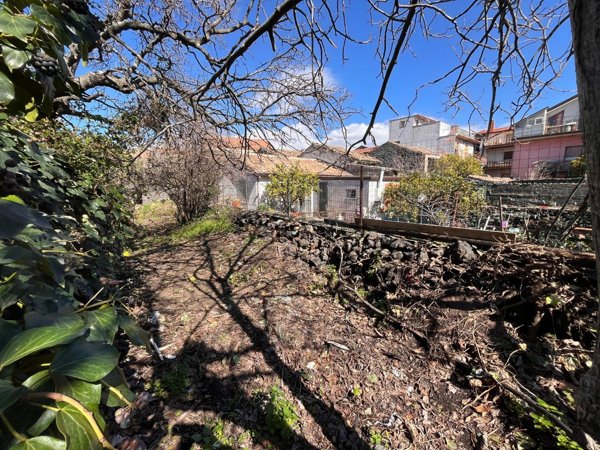 casa indipendente in vendita a Nicolosi