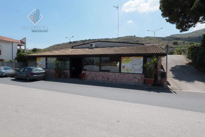locale commerciale in vendita a Palagonia