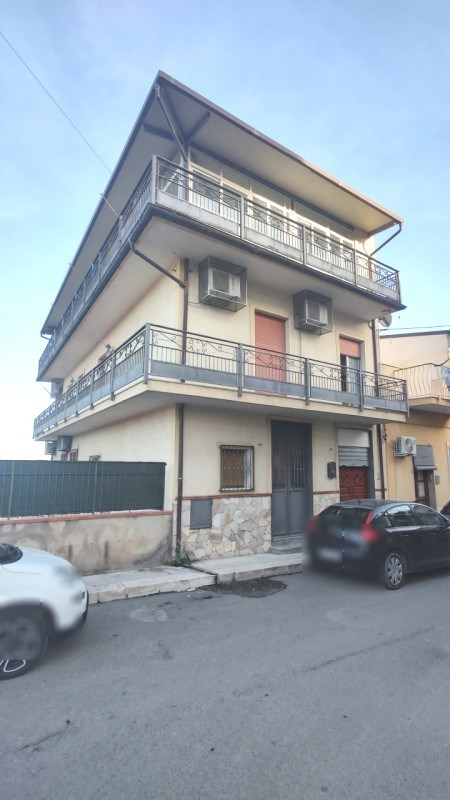 casa indipendente in vendita a Palagonia