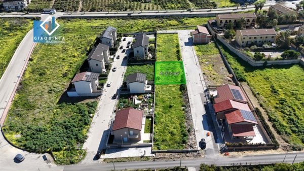 casa indipendente in vendita a Palagonia