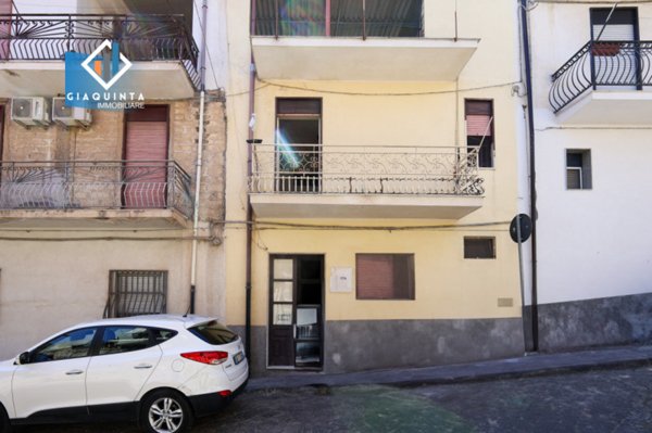 casa indipendente in vendita a Palagonia