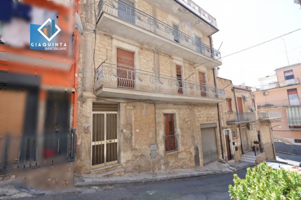 casa indipendente in vendita a Palagonia