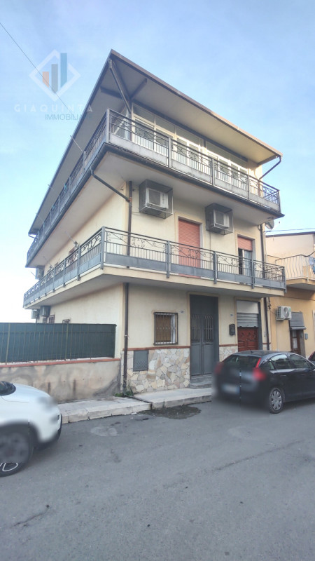 casa indipendente in vendita a Palagonia