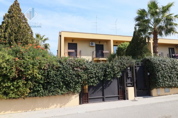 casa indipendente in vendita a Palagonia