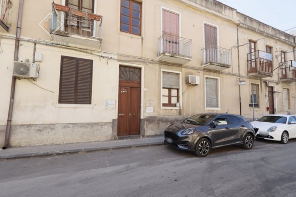 appartamento in vendita a Palagonia