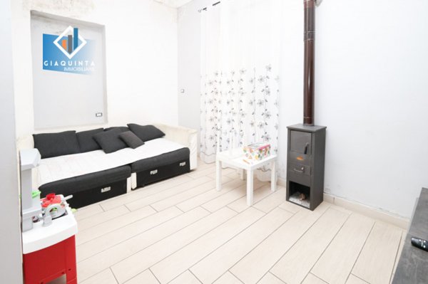 casa indipendente in vendita a Palagonia