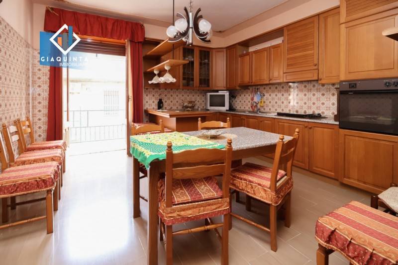casa indipendente in vendita a Palagonia