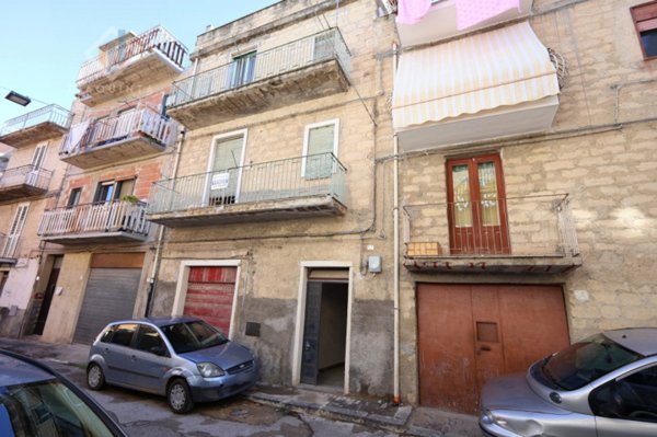 casa indipendente in vendita a Palagonia