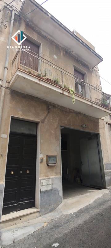 casa indipendente in vendita a Palagonia