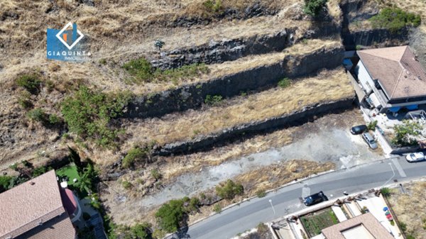 casa indipendente in vendita a Palagonia