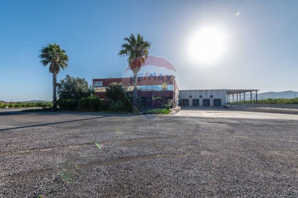 capannone in vendita a Palagonia