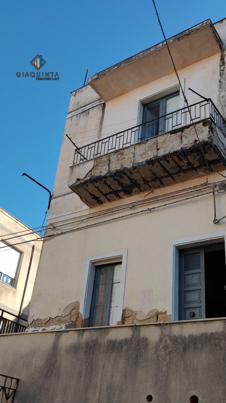 casa indipendente in vendita a Palagonia