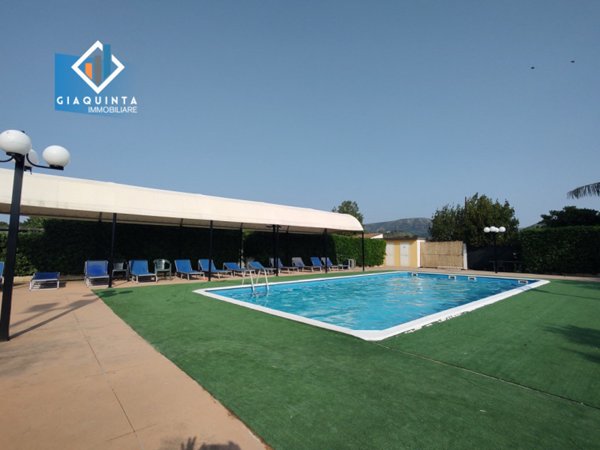 casa indipendente in vendita a Palagonia