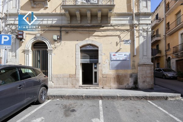 negozio in vendita a Palagonia