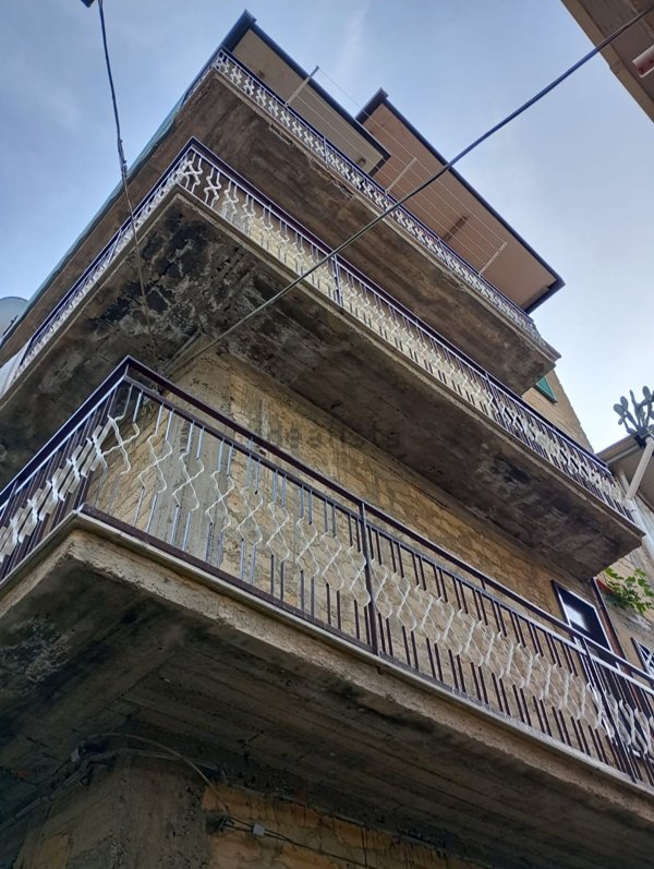 casa indipendente in vendita a Palagonia