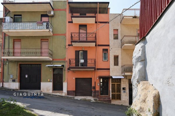 casa indipendente in vendita a Palagonia