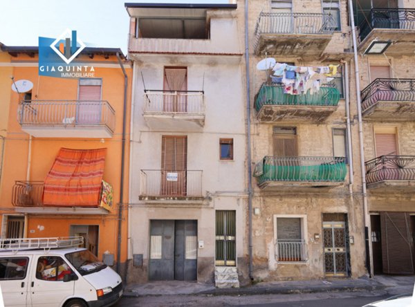casa indipendente in vendita a Palagonia
