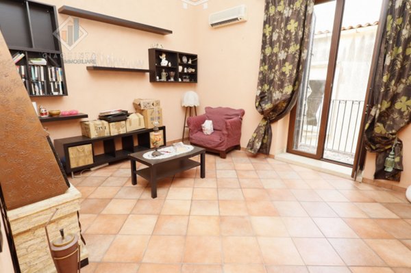 casa indipendente in vendita a Palagonia