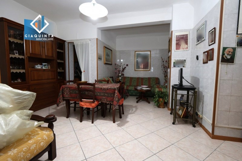 casa indipendente in vendita a Palagonia