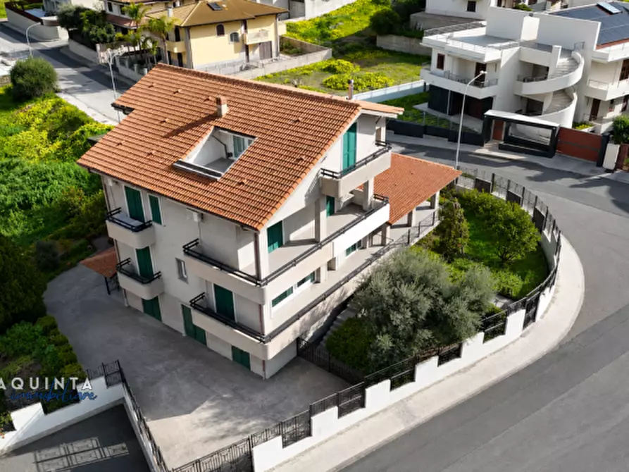 casa indipendente in vendita a Palagonia