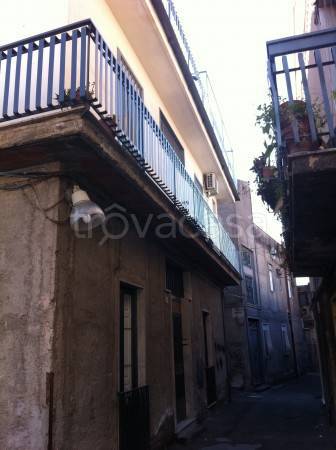 casa indipendente in vendita a Paternò in zona Centro Storico