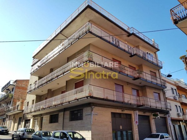 appartamento in vendita a Paternò in zona Centro Storico