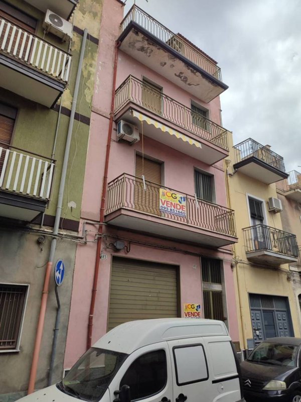 casa indipendente in vendita a Paternò