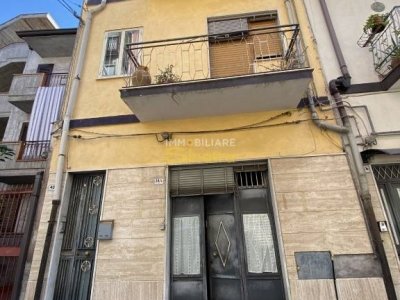 casa indipendente in vendita a Paternò in zona Centro Storico