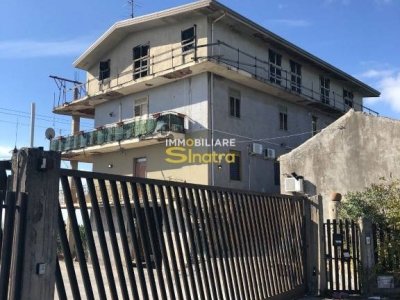locale di sgombero in vendita a Paternò