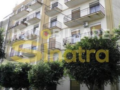 appartamento in vendita a Paternò in zona Centro Storico