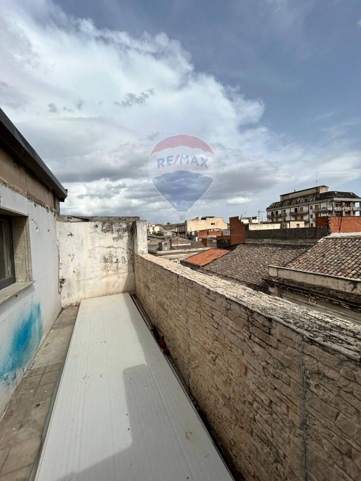 casa indipendente in vendita a Paternò in zona Centro Storico