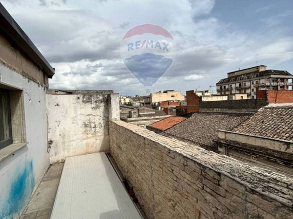 appartamento in vendita a Paternò in zona Centro Storico