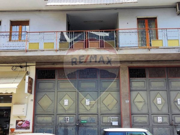 appartamento in vendita a Paternò in zona Centro Storico