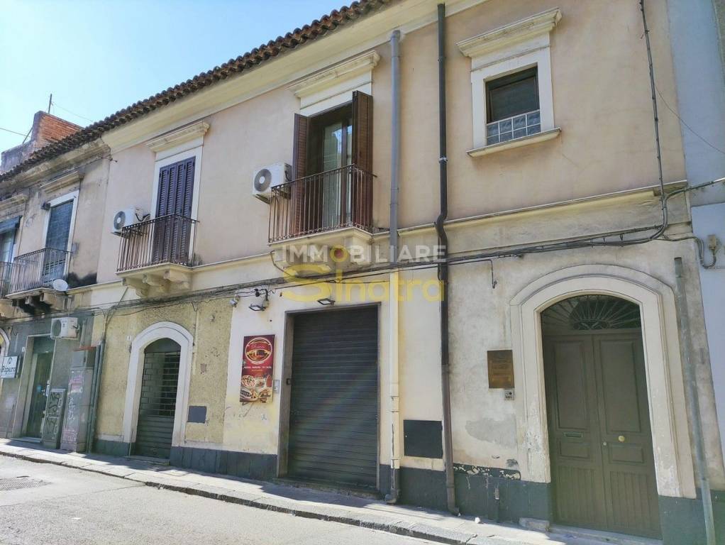 casa indipendente in vendita a Paternò in zona Centro Storico